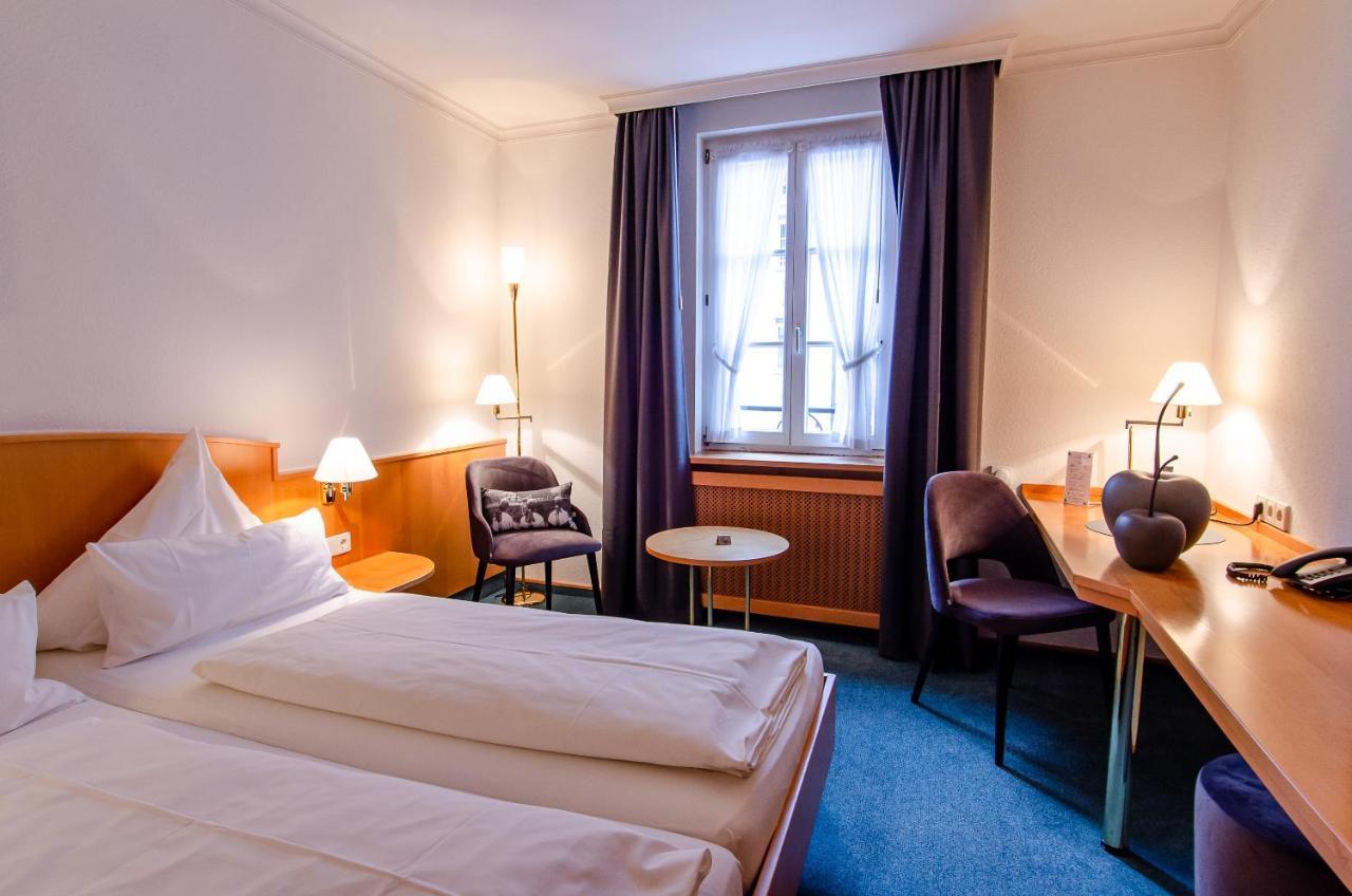 Hotel Gasthof Hecht Wolfach Exteriör bild