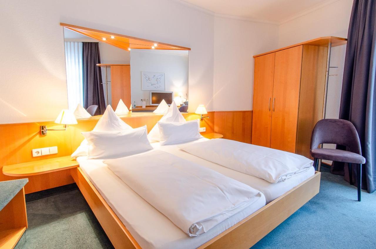 Hotel Gasthof Hecht Wolfach Exteriör bild